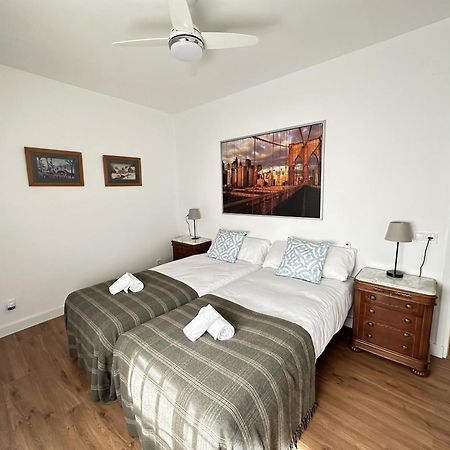 Abades Suite Junto A La Catedral De Sevilla Exterior foto